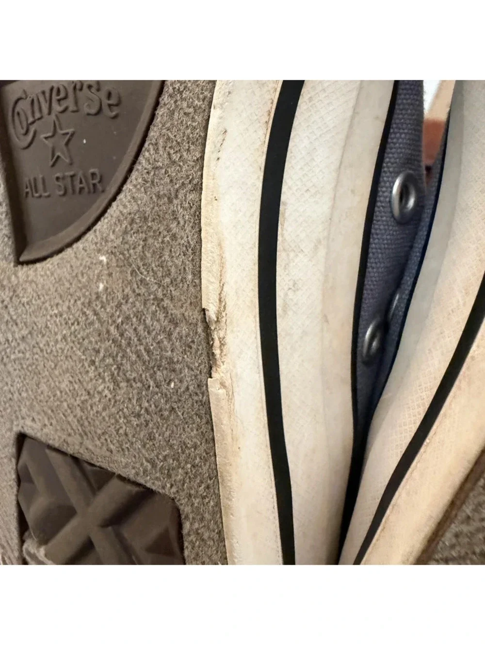 Converse Chuck Taylor All Star Low Top Wolf Grey - Men’s 4 / Women’s 6